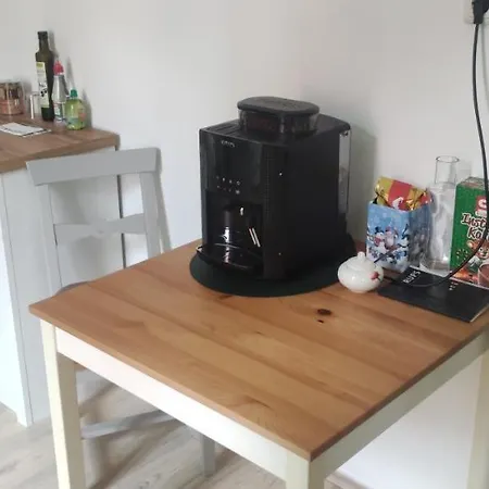 Zentrale Lage In - 2 아파트