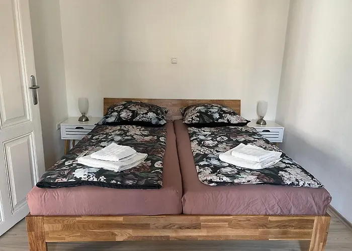 Zentrale Lage In - 2 * باد اسشي