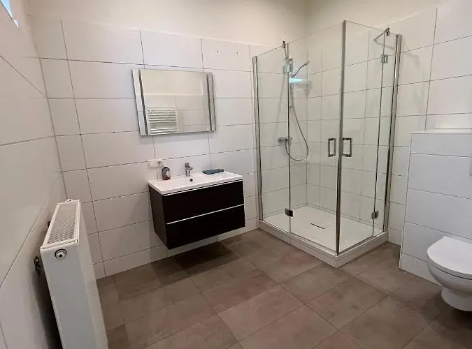 Zentrale Lage In - 2 *